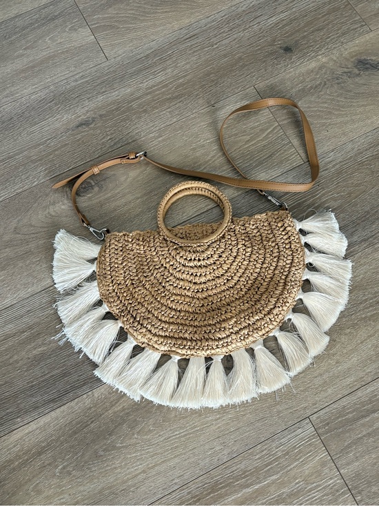 Handbags - Handwoven Straw Tassel Crossbody Bag in Natural and Cream